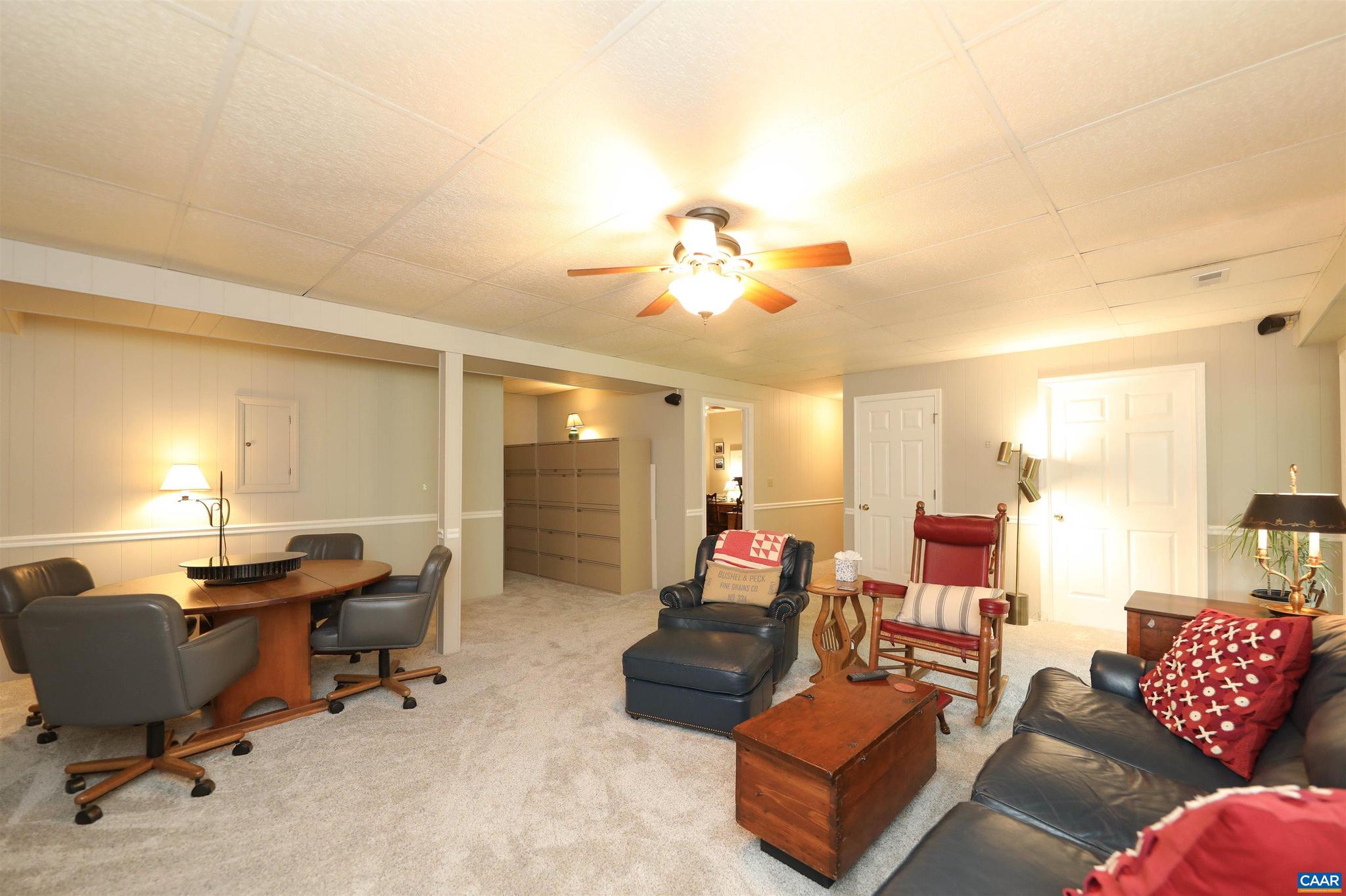 DEER LAKE ESTATES - Residential