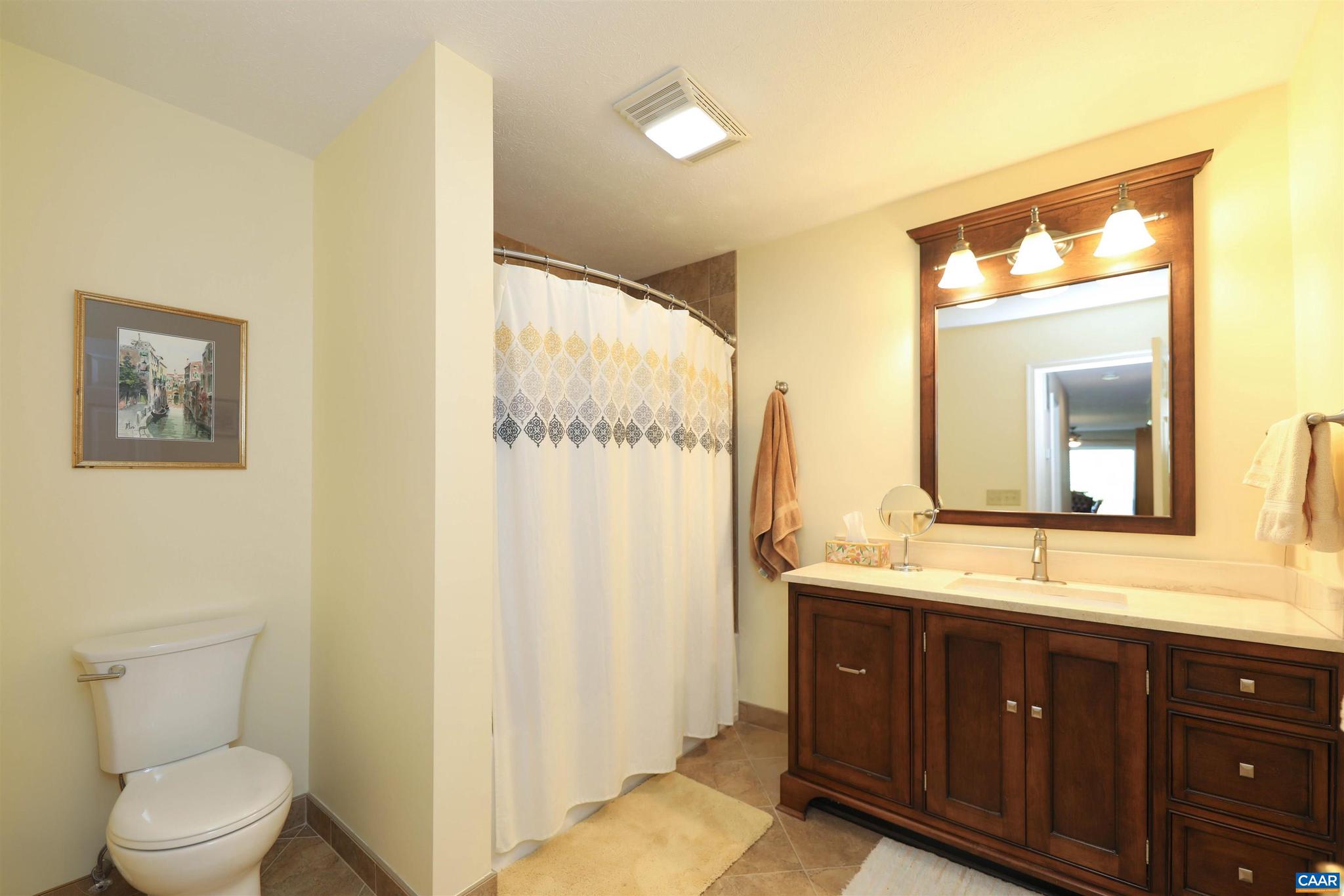 DEER LAKE ESTATES - Residential