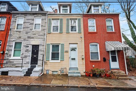 353 E MARION STREET LANCASTER PA 17602
