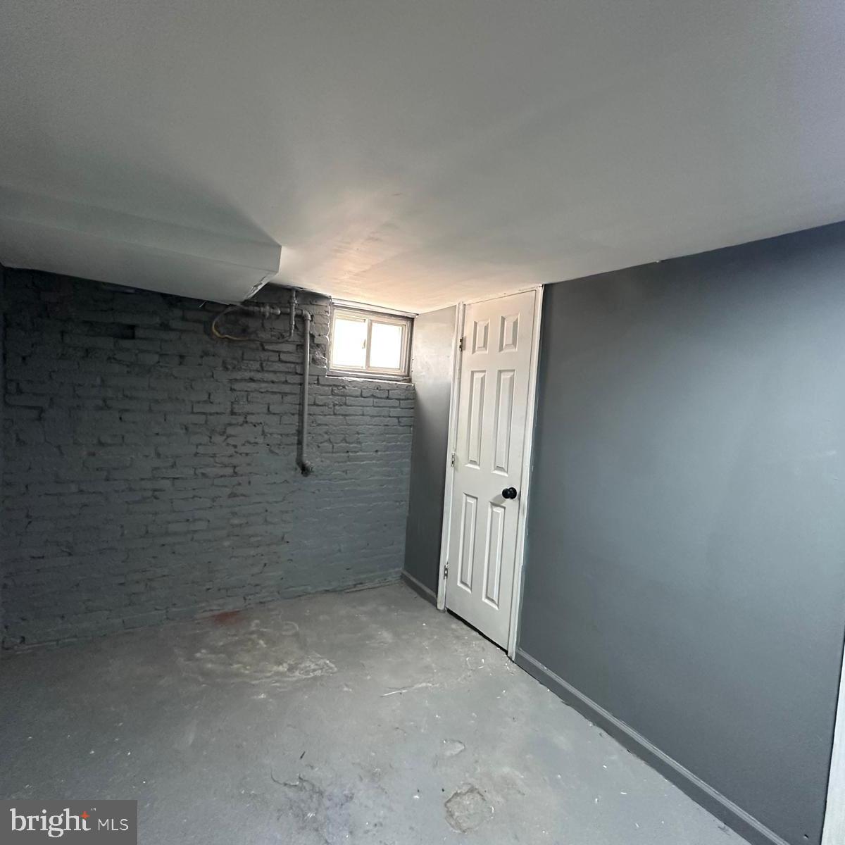 1202 E LAFAYETTE AVENUE
