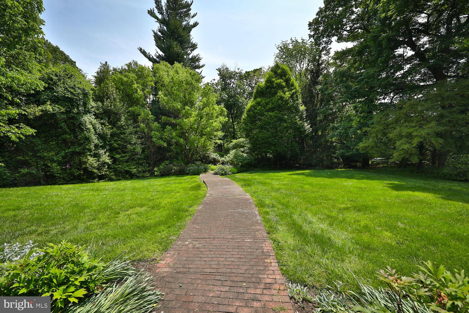 CHESTNUT HILL - Residential