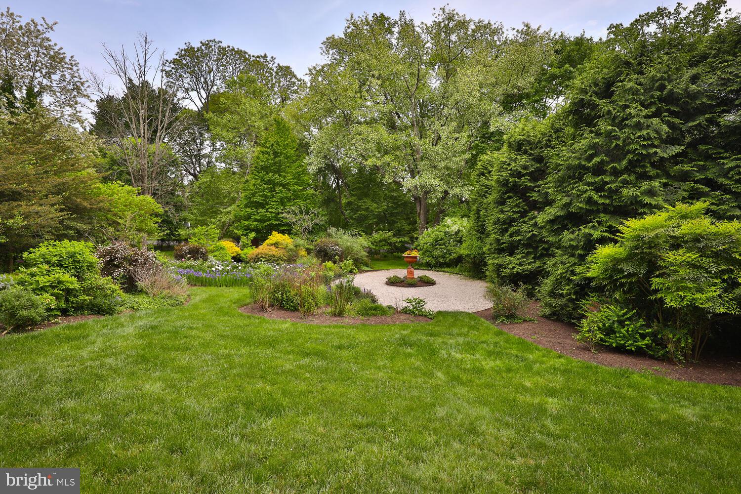 CHESTNUT HILL - Residential