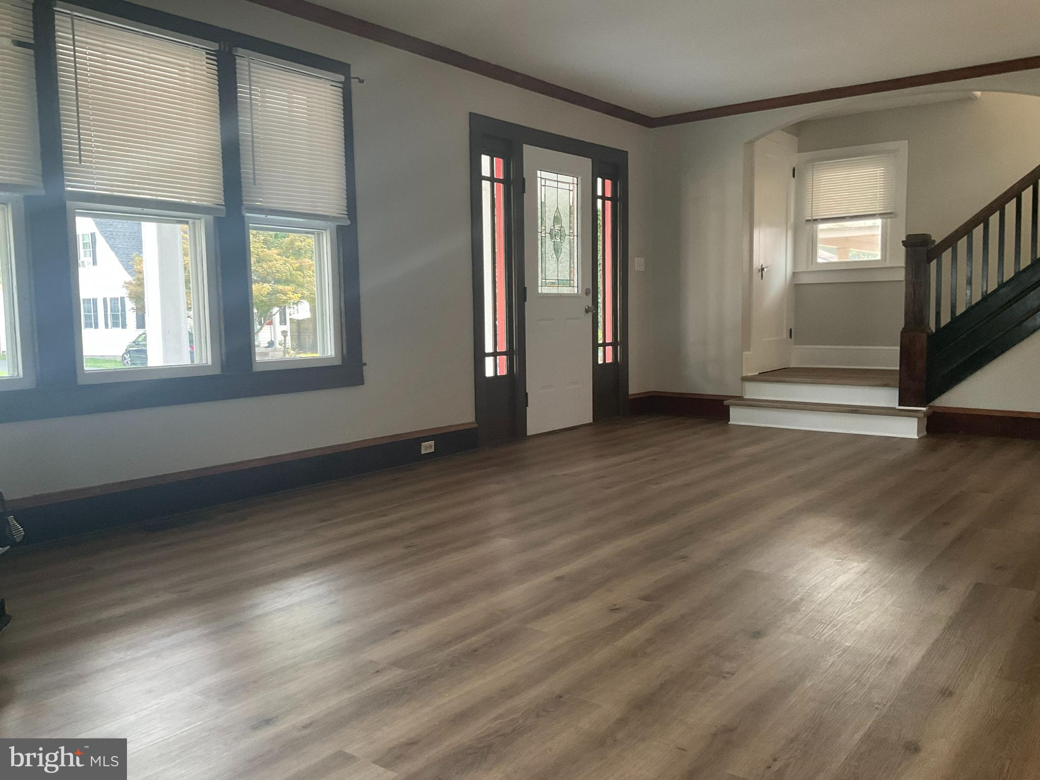 317 CENTRAL AVENUE W