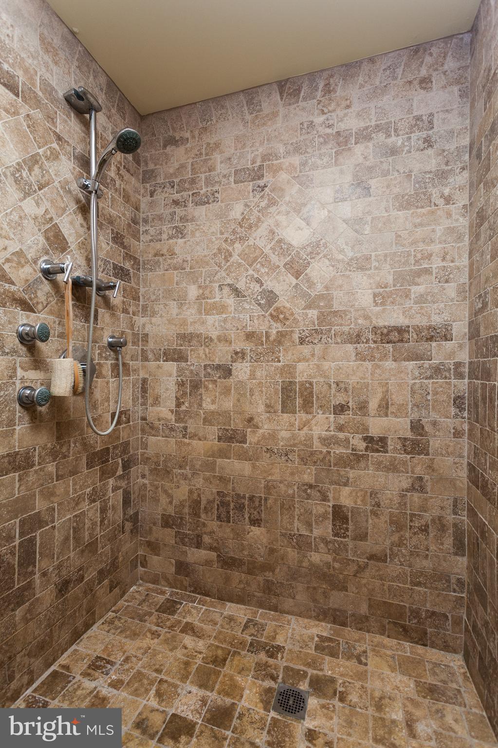 CRESWELL FOREST - Residential