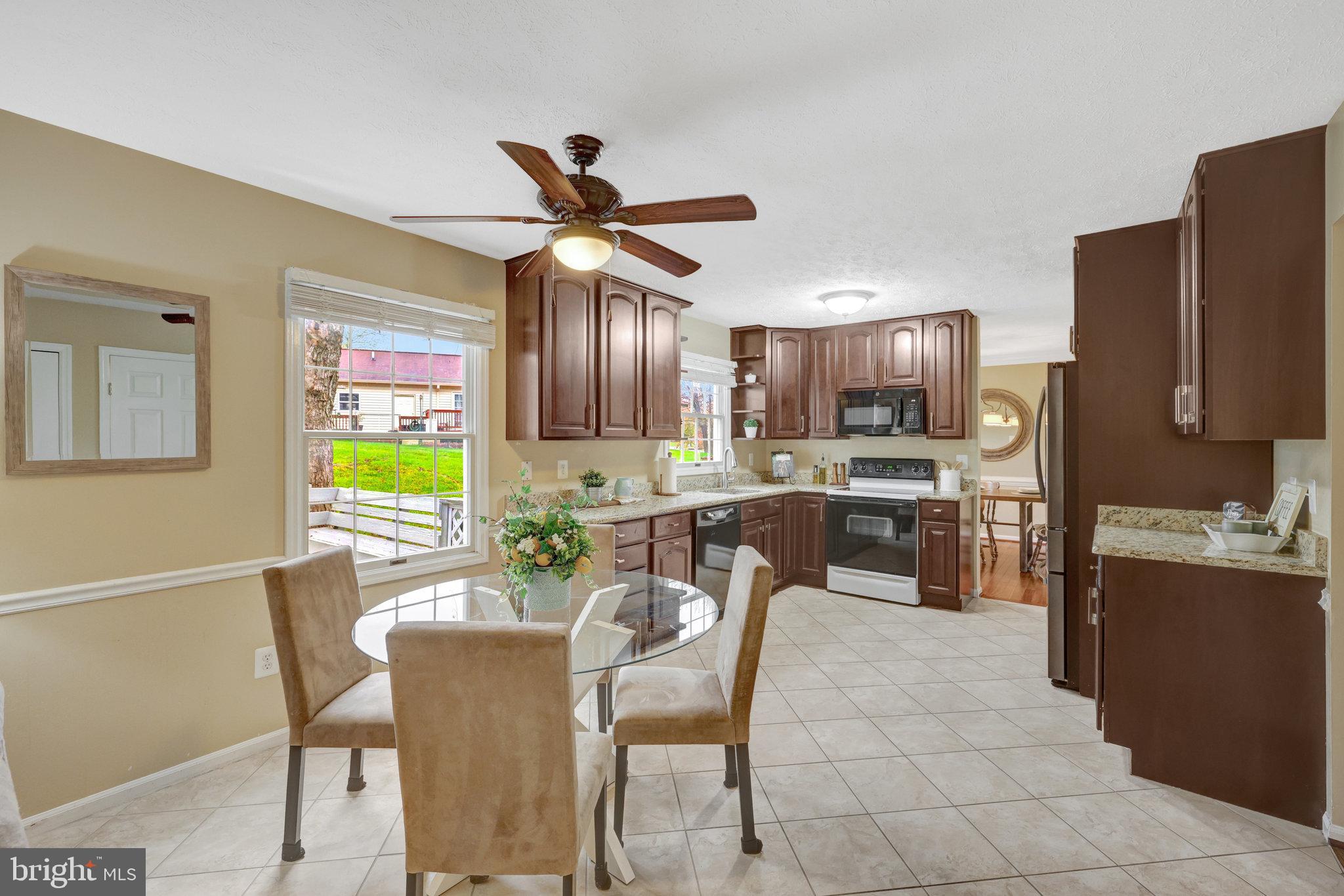 SPRING GROVE FARM - Residential