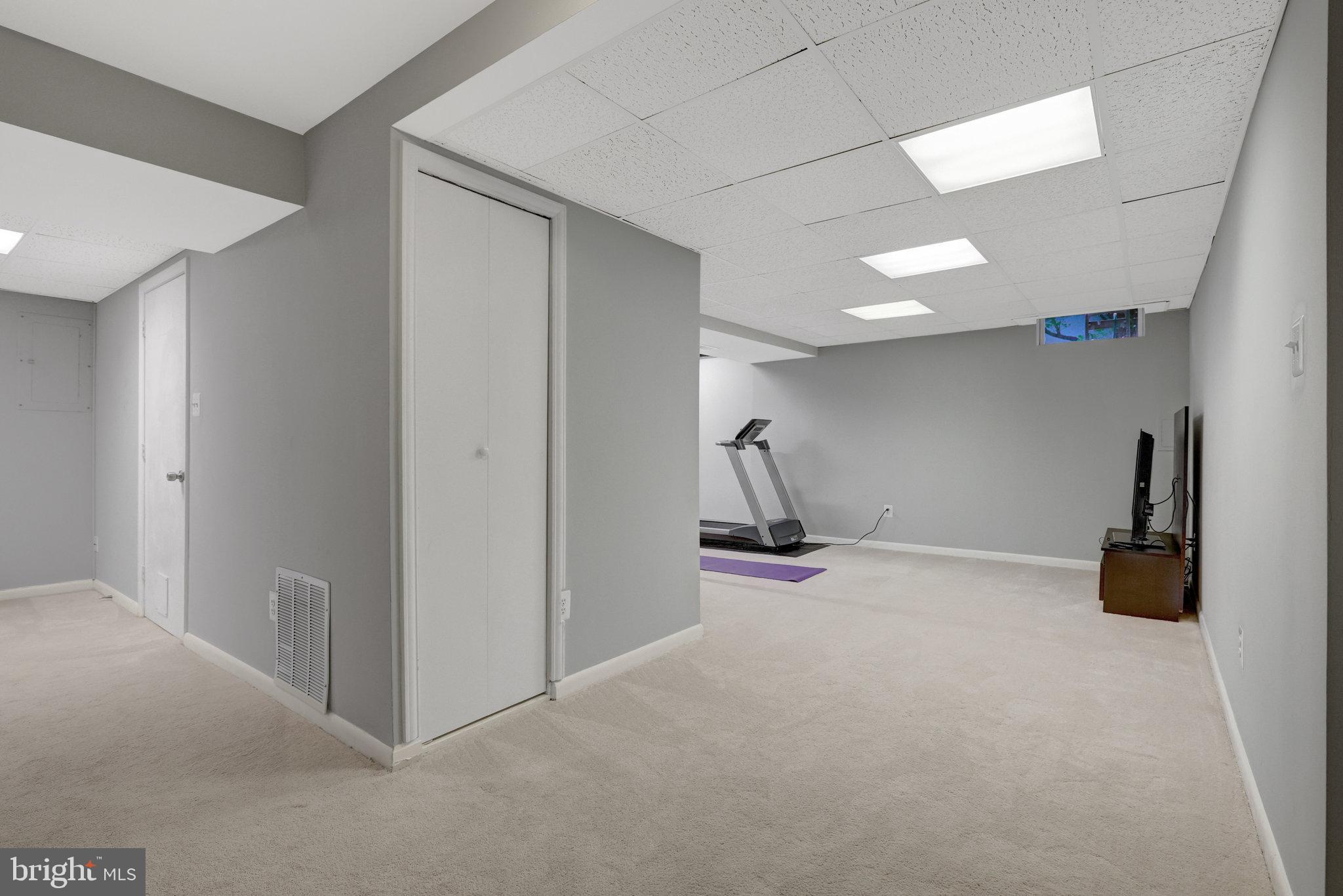 SPRING GROVE FARM - Residential