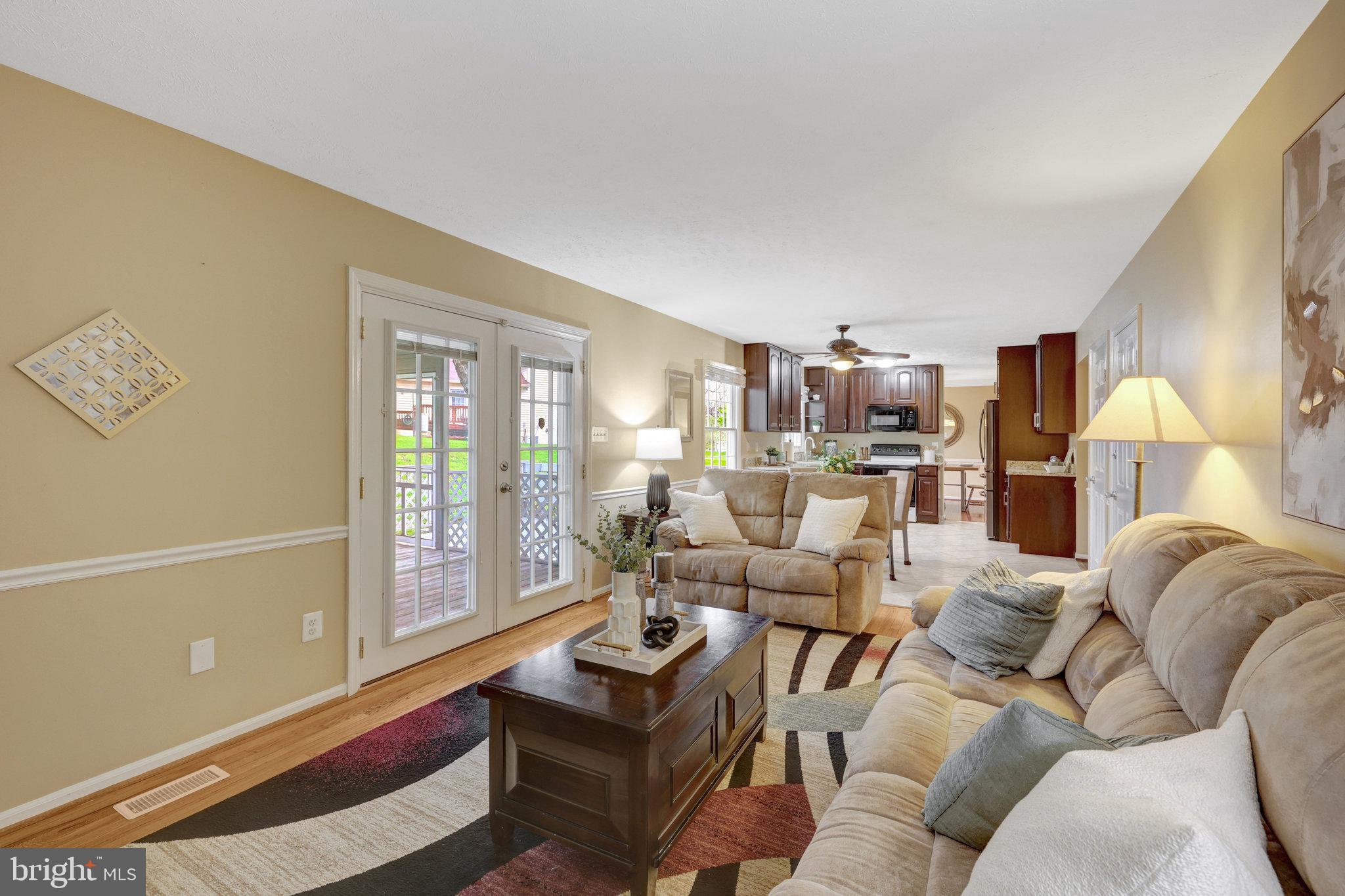 SPRING GROVE FARM - Residential