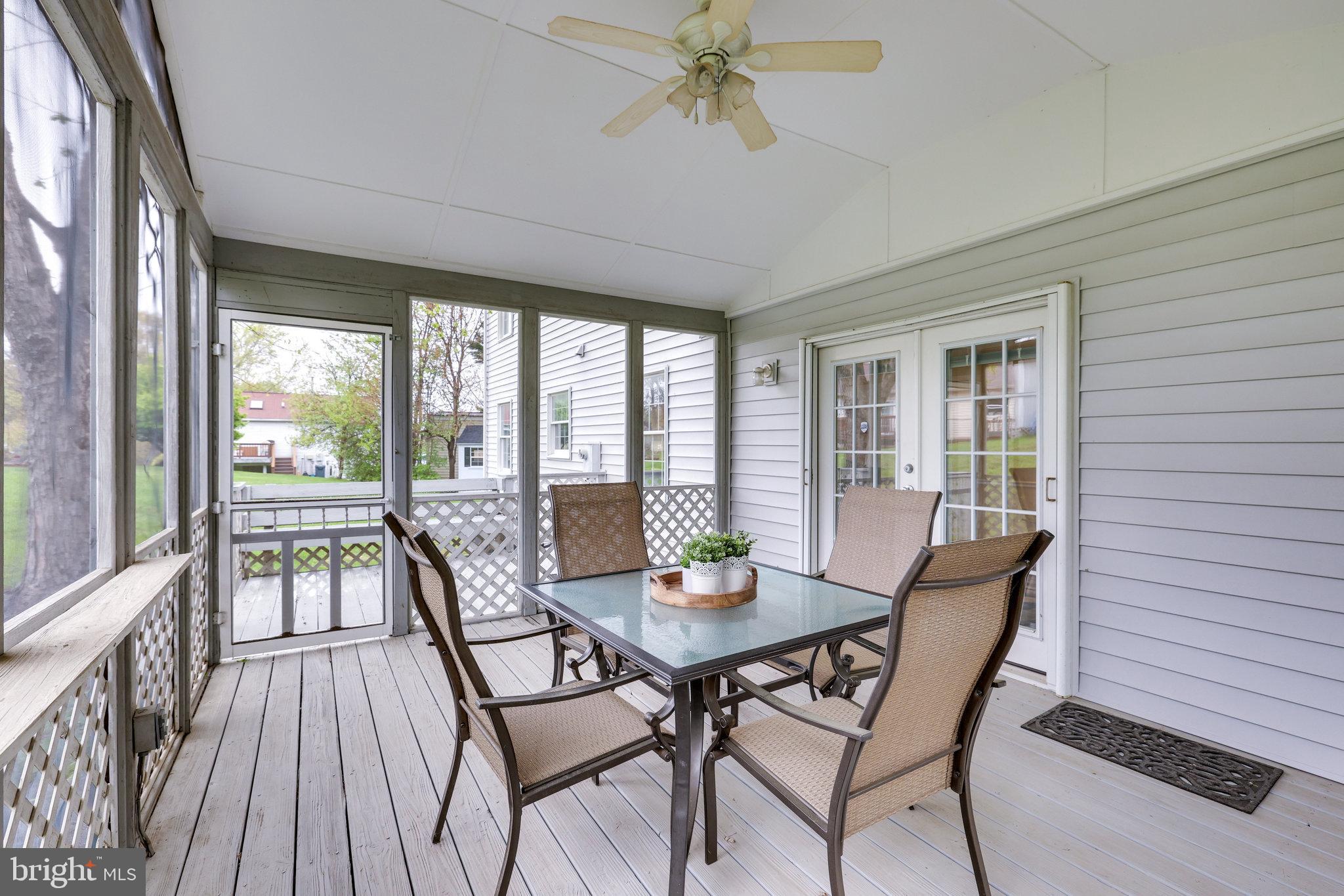 SPRING GROVE FARM - Residential