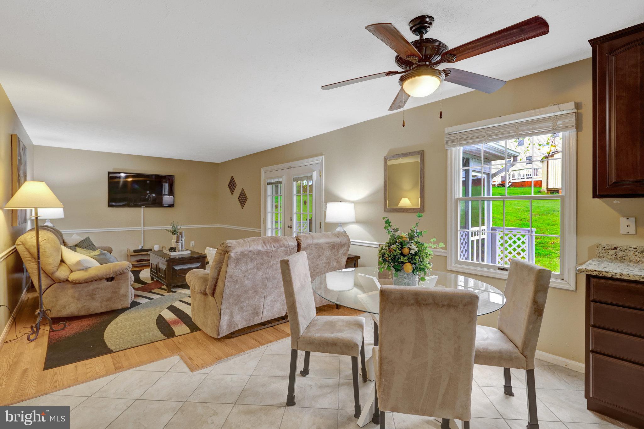 SPRING GROVE FARM - Residential