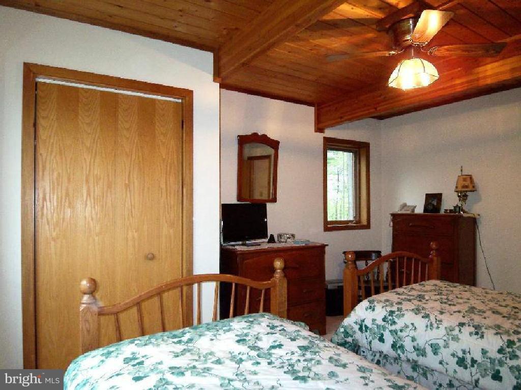 RIVER RIDGE - Residential