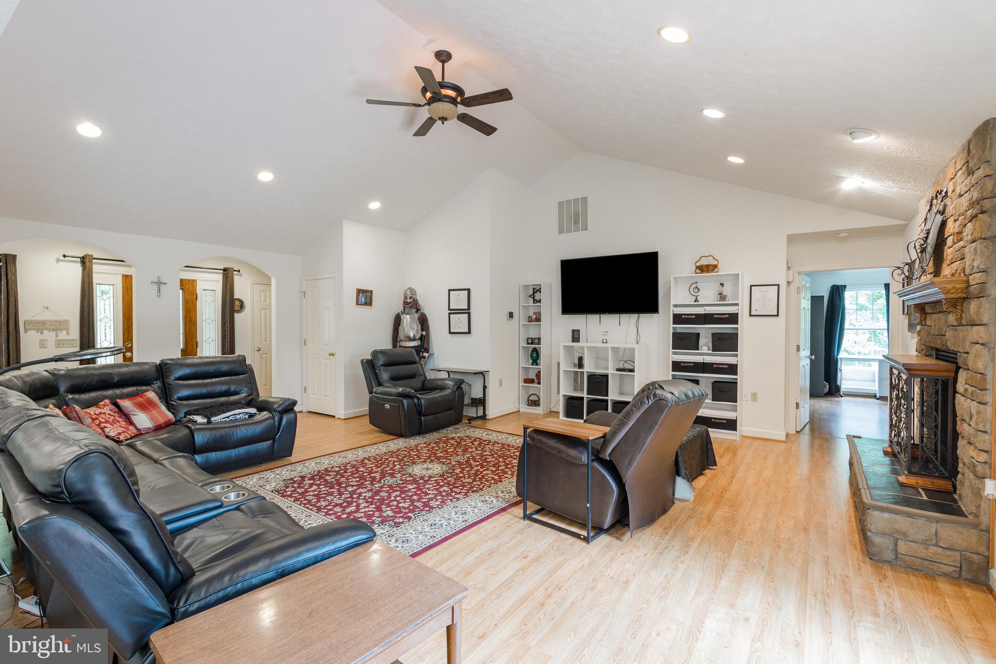 WILLISTON HEIGHTS - Residential