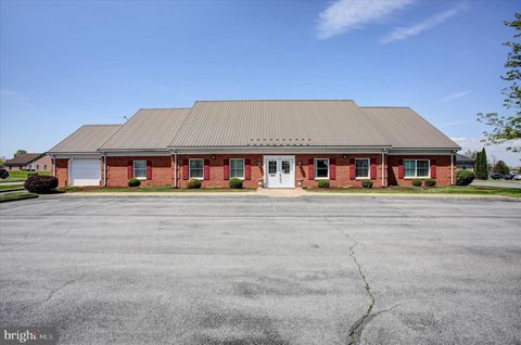 Photo of 1137 Kennebec Drive, CHAMBERSBURG, PA 17201 (MLS # PAFL2034274)