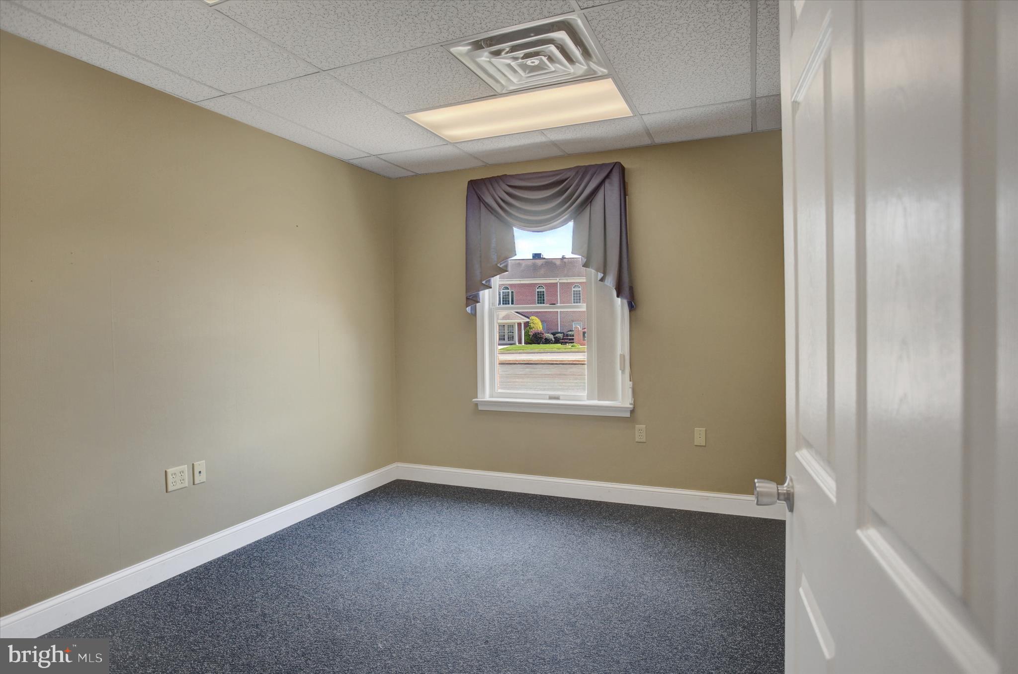 KENNEBEC - Commercial Sale