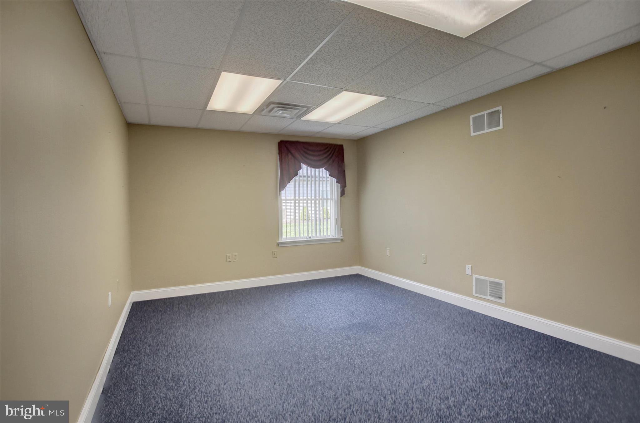 KENNEBEC - Commercial Sale