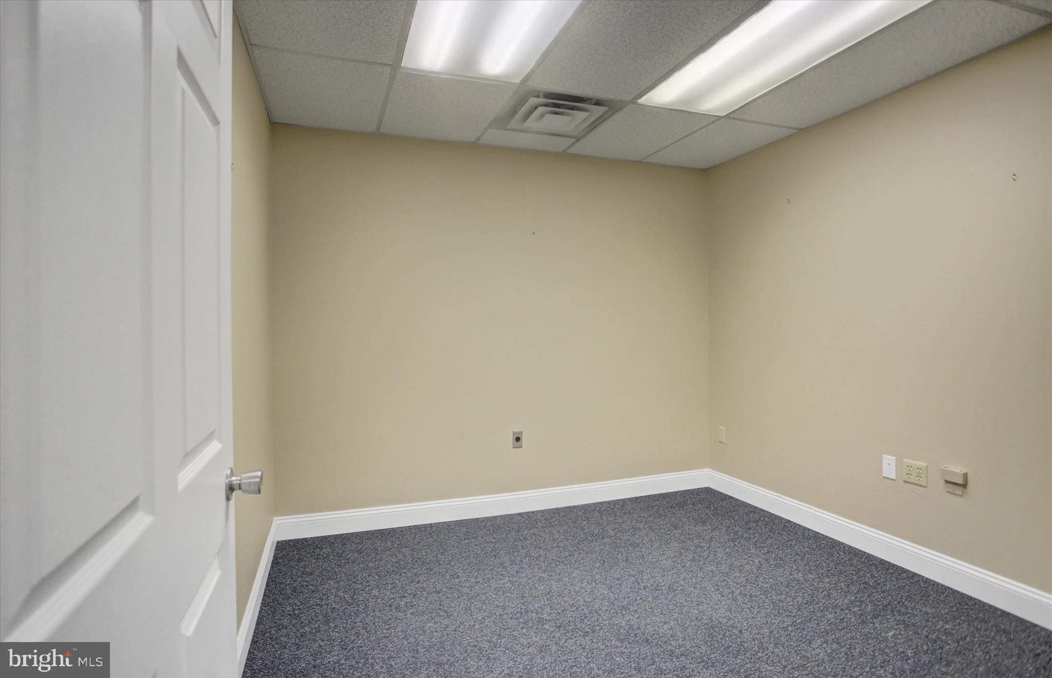 KENNEBEC - Commercial Sale