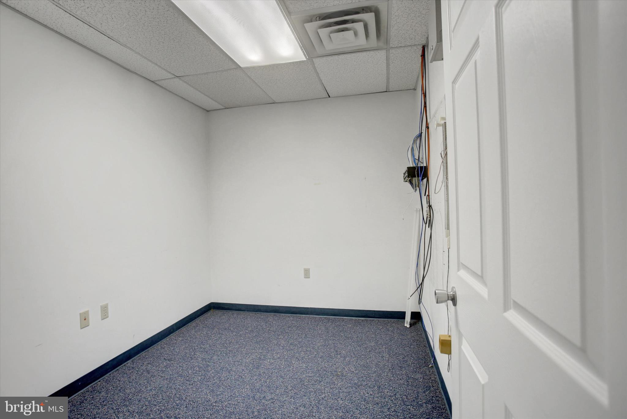 KENNEBEC - Commercial Sale