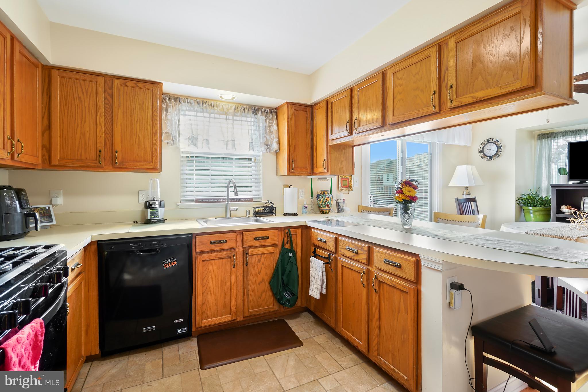 ROLLING BROOK - Residential