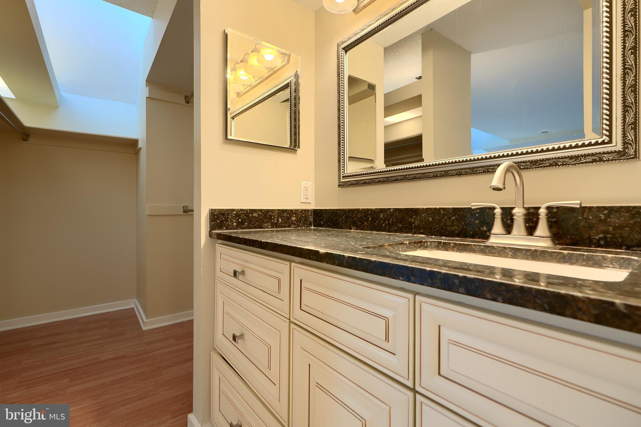 COLD SPRING NEWTOWN - Residential