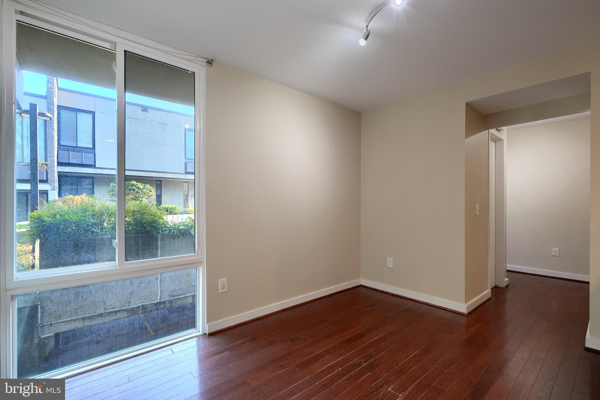 COLD SPRING NEWTOWN - Residential