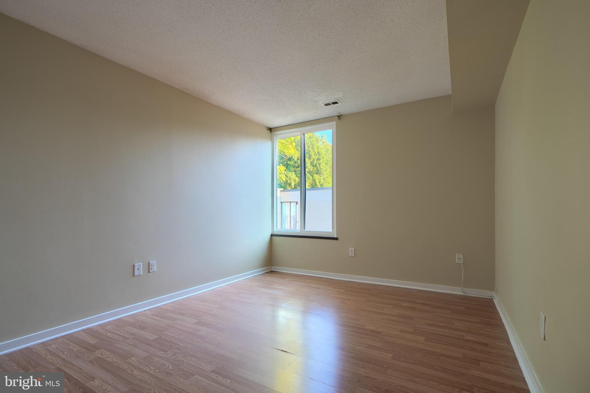 COLD SPRING NEWTOWN - Residential