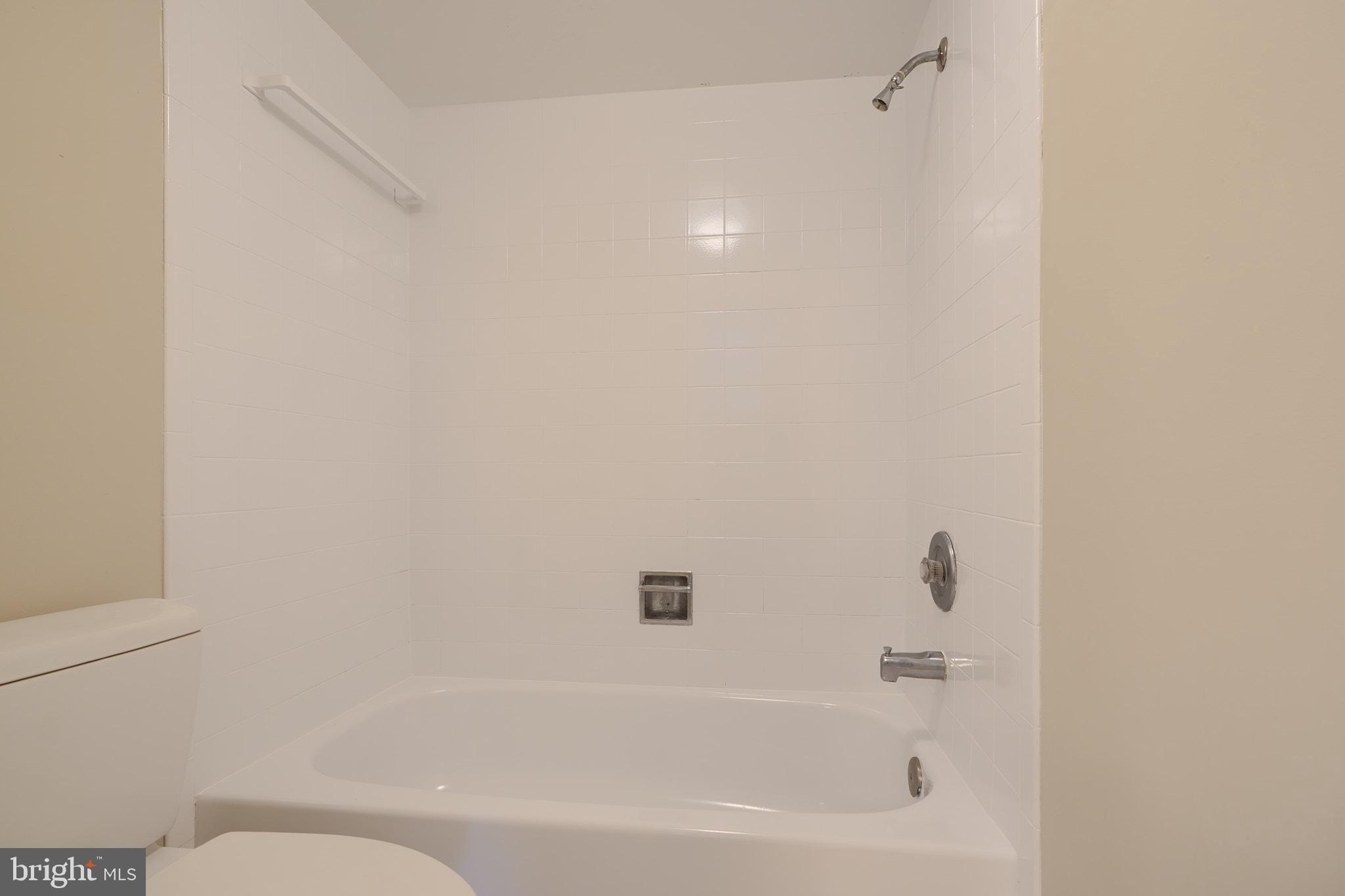 COLD SPRING NEWTOWN - Residential