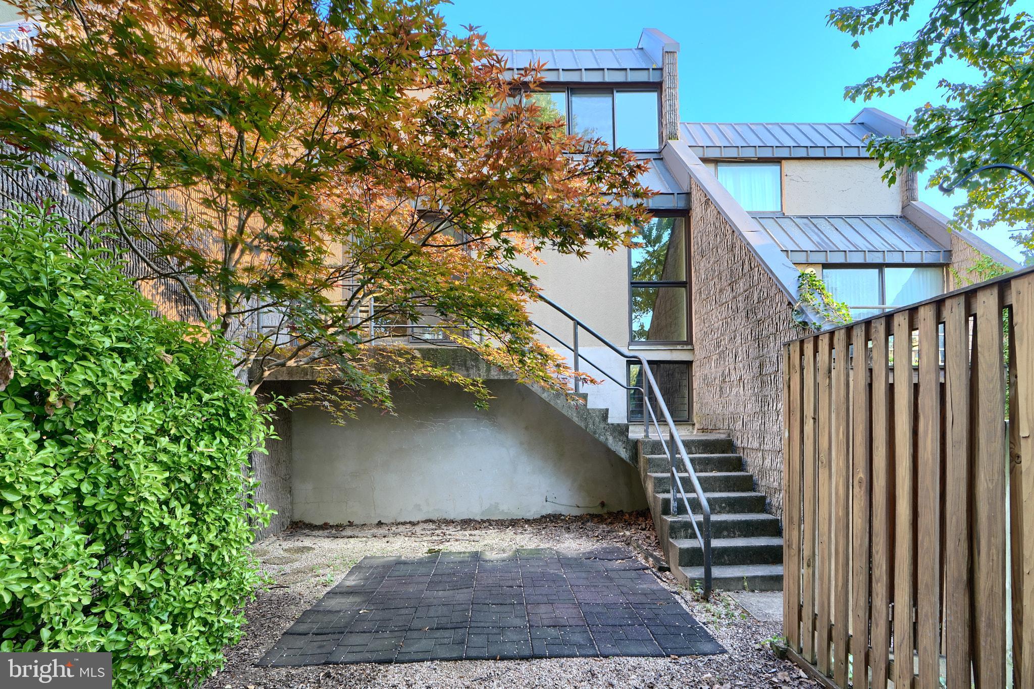 COLD SPRING NEWTOWN - Residential