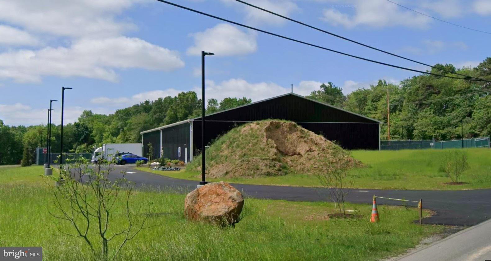 20 E RIDGE ROAD