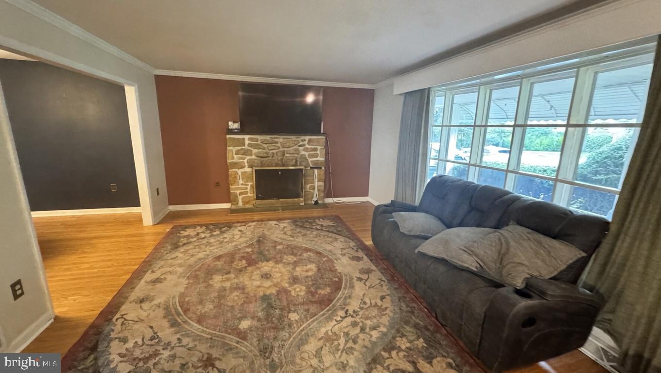 MAPLE GLEN - Residential
