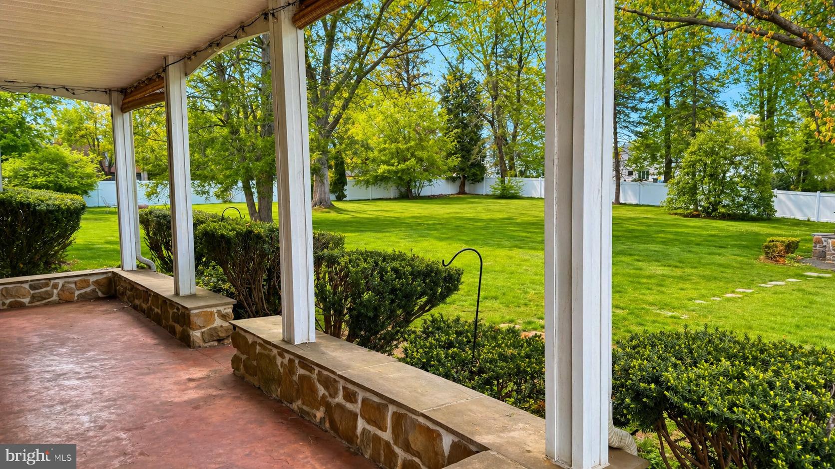 MAPLE GLEN - Residential