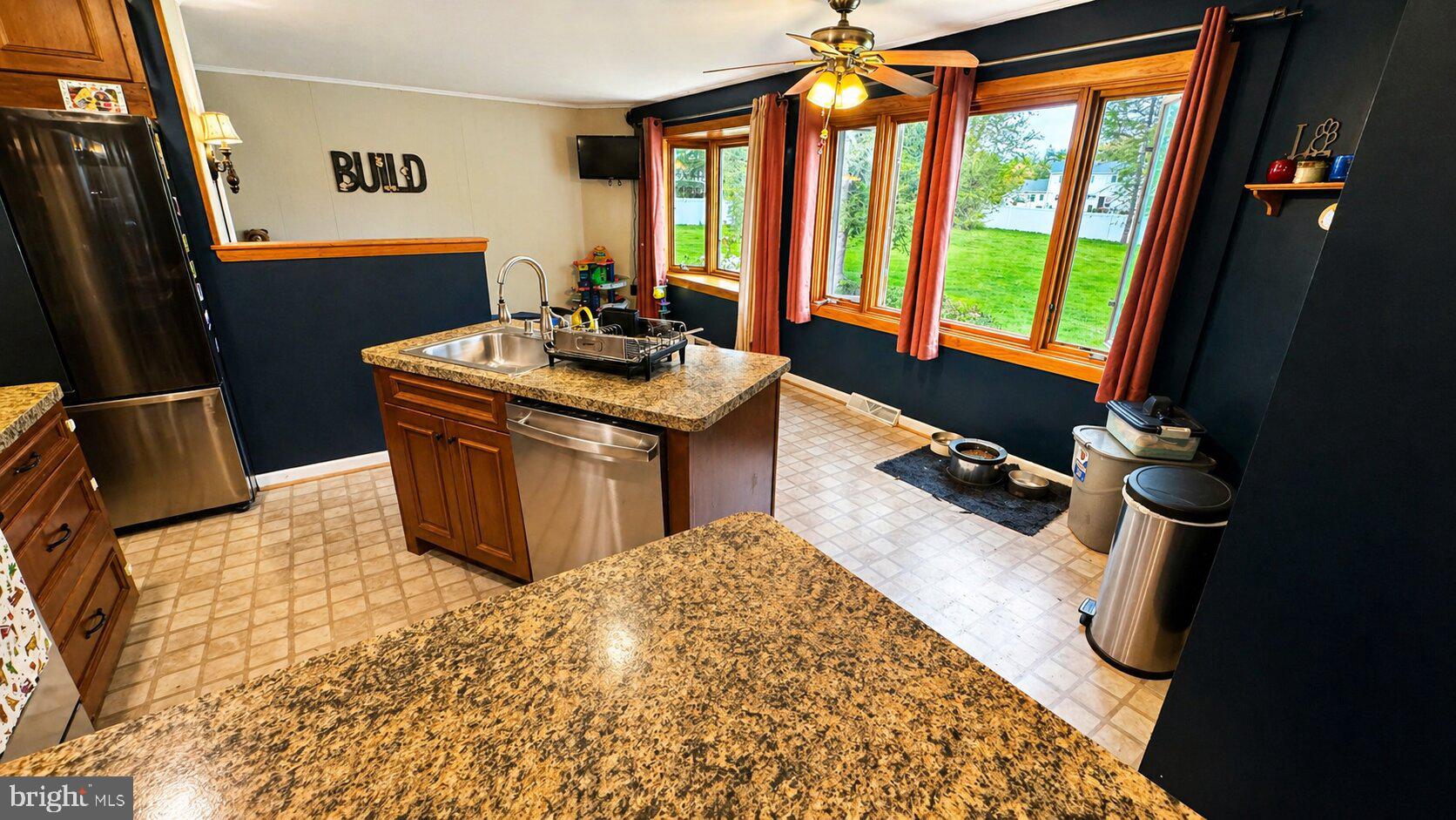 MAPLE GLEN - Residential