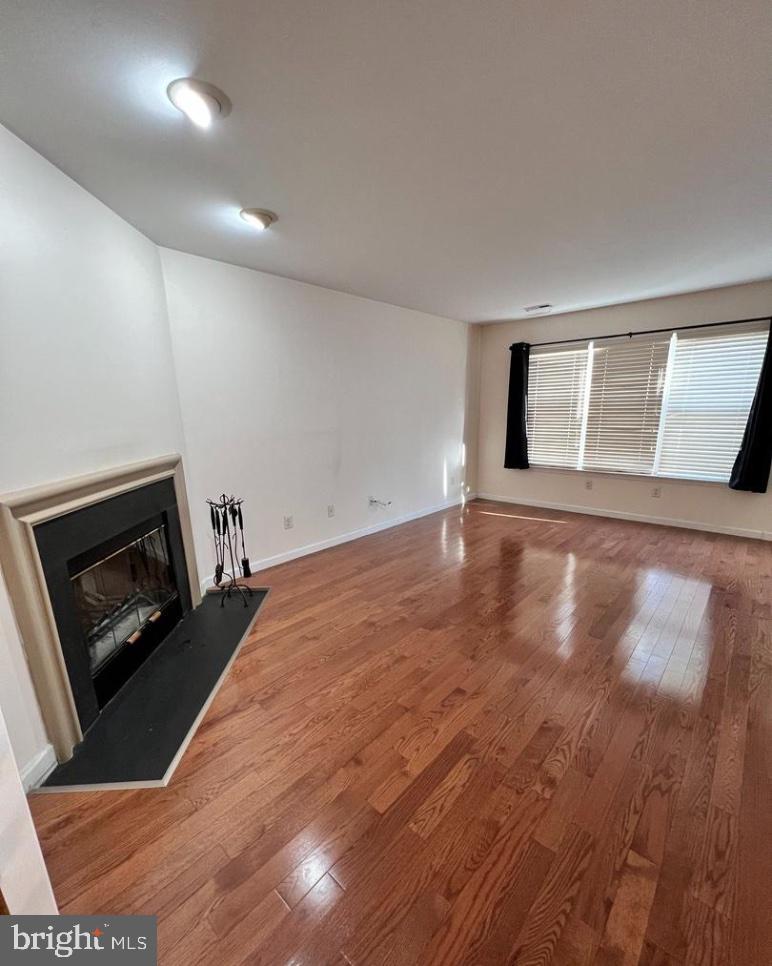 BROOKSTONE - Residential Lease