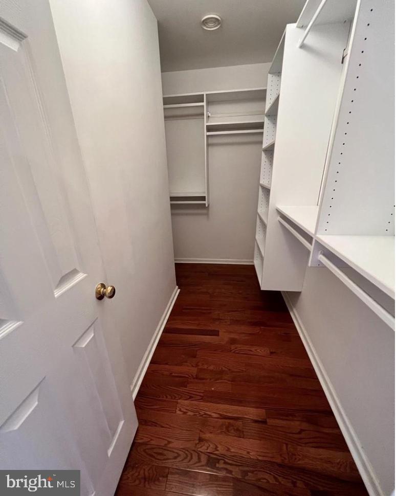 BROOKSTONE - Residential Lease