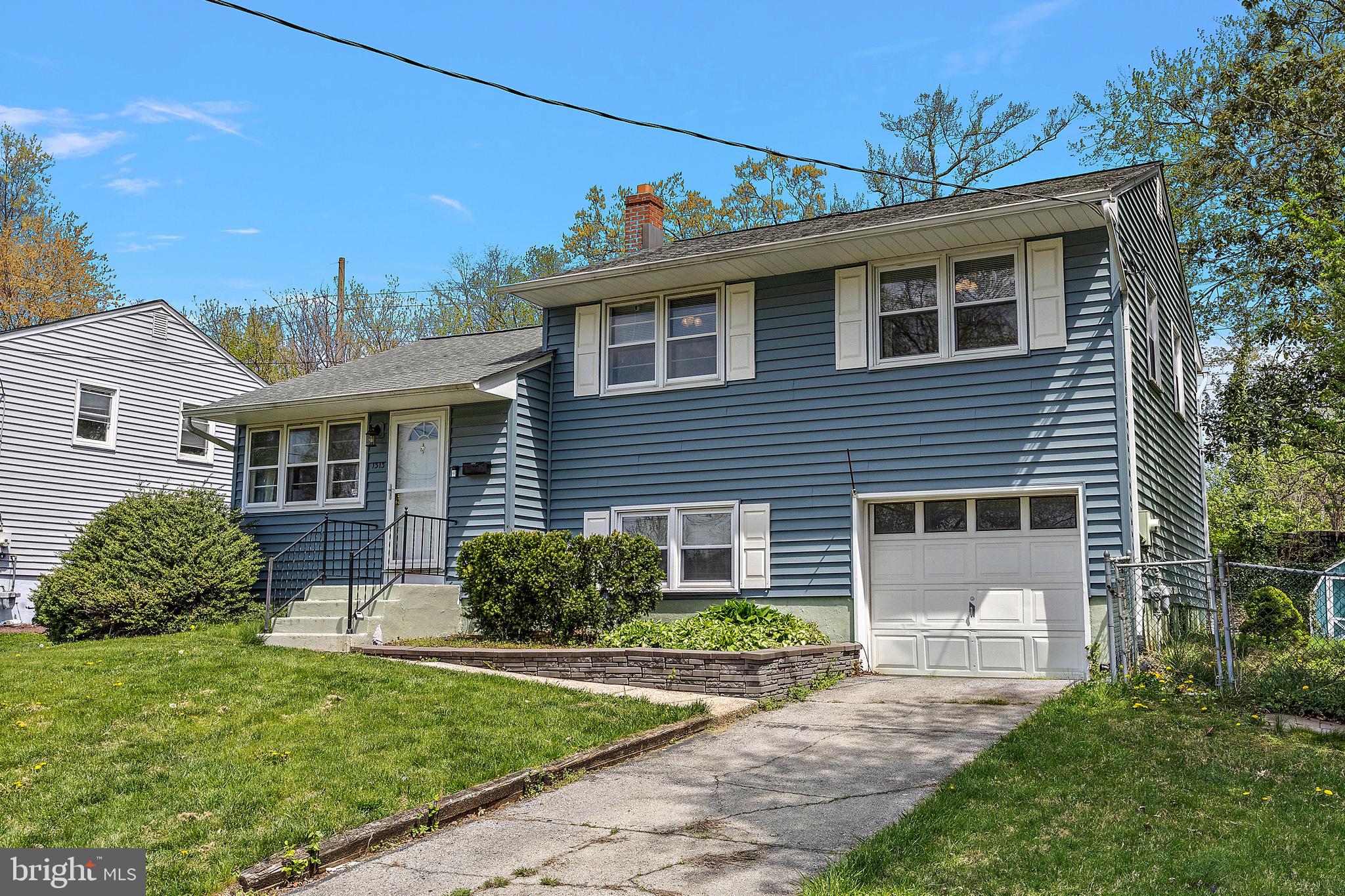 1313 GREENLEAF ROAD