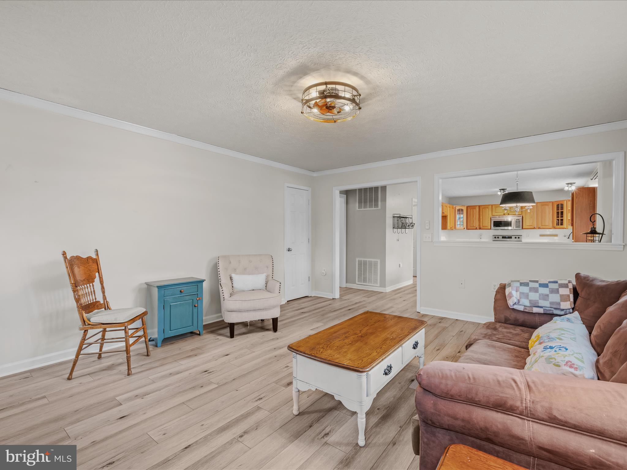 HOWARD SPEAKS - Residential