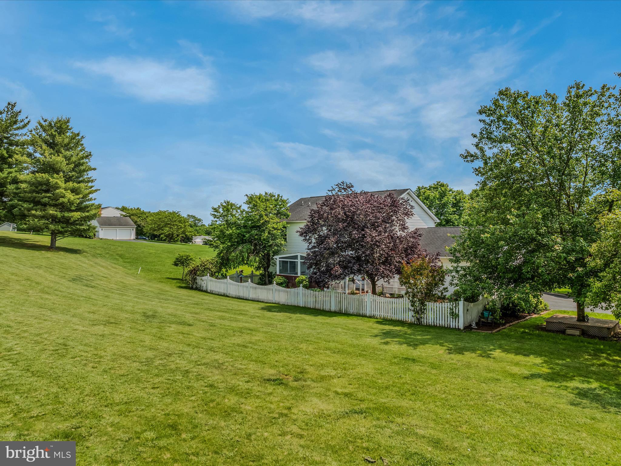 HOWARD SPEAKS - Residential