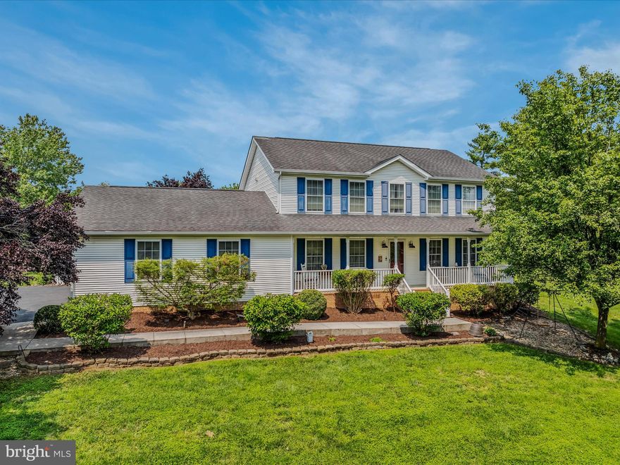 Charming Golf Course location!
Welcome to your new home nestled along the 9th green on golf course—where lifestyle and leisure meet! Situated on nearly half an acre, this thoughtfully landscaped property features a large front yard,  rear yard picket fence, a serene yard pond and a screened-in rear porch perfect for unwinding or entertaining outdoors. From the cozy covered front porch to the golf-cart-ready location, this property offers the best of comfort and recreation. 

Inside, you’ll find 3 spacious bedrooms and 2.5 baths, including a primary suite with a luxurious jetted tub. The living area boasts a stunning stone-surround gas fireplace, creating a warm and inviting focal point. Kitchen has being remodeled to include new granite counters and stainless appliances. Built with quality in mind, the home offers 2x6 exterior walls for added efficiency.  Other highlights to include; roughed in centracl vac, oversized side entry garage, large mud room off garage or use it as a large pantry with cabinets built in. Enjoy peace of mind with newer HVAC and appliances—approx 5 or 6 years replaced new. Crawl space with extra height makes easy access.  Whether you're enjoying a quiet evening on the porch or heading straight to the course for a round, you'll fall in love with everything this home has to offer.