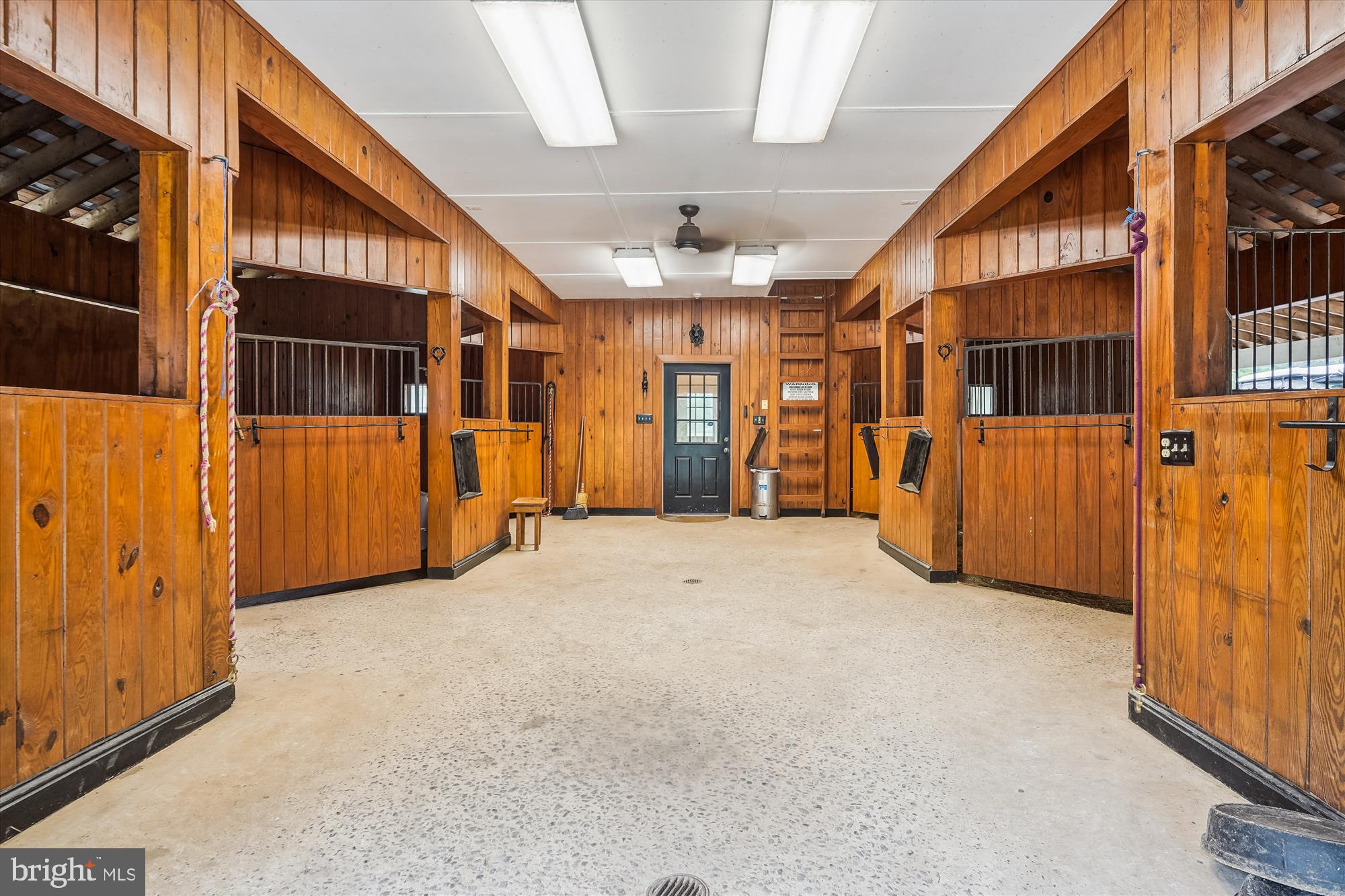 PAPER CHASE FARM - Residential