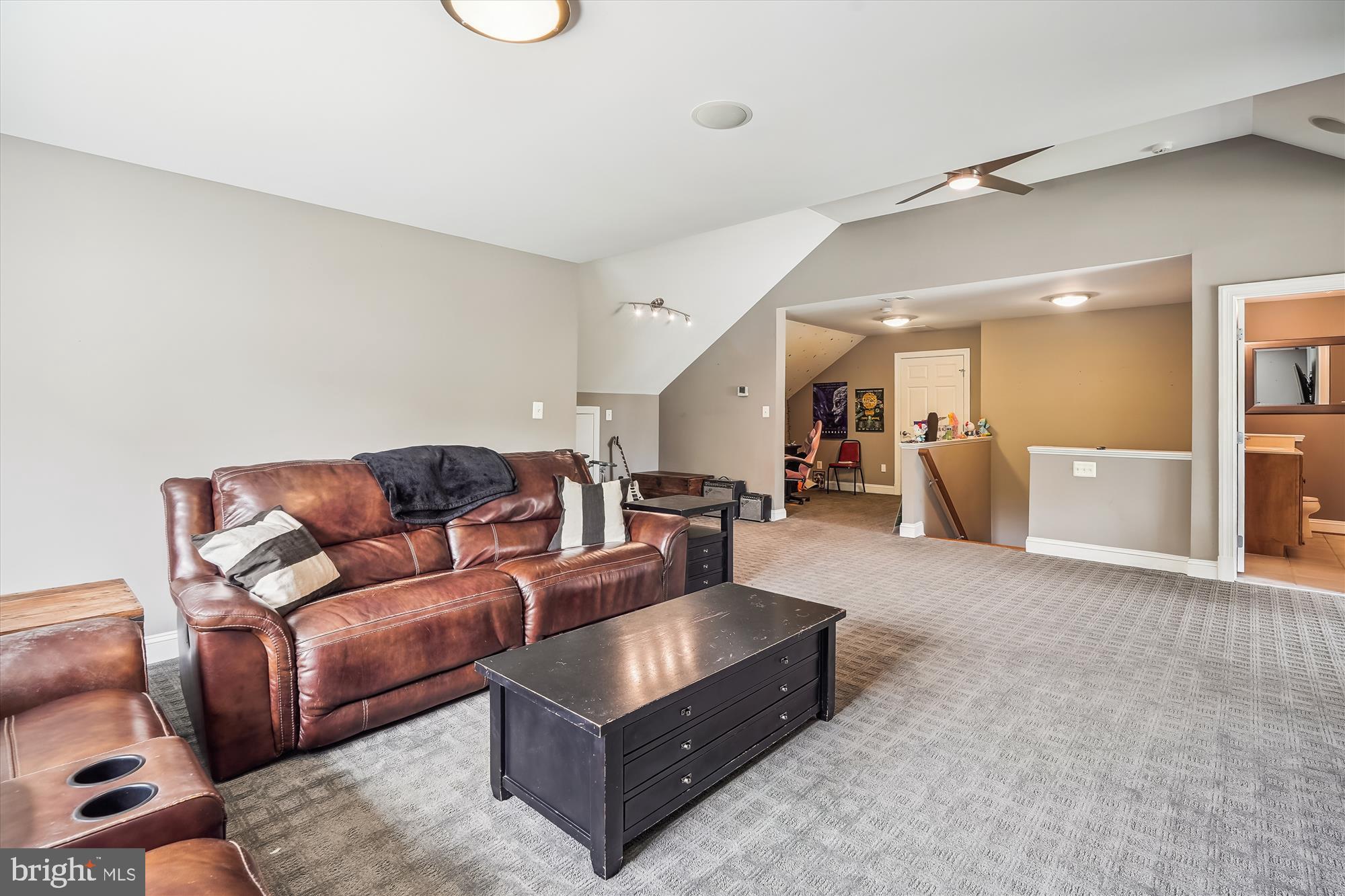 PAPER CHASE FARM - Residential