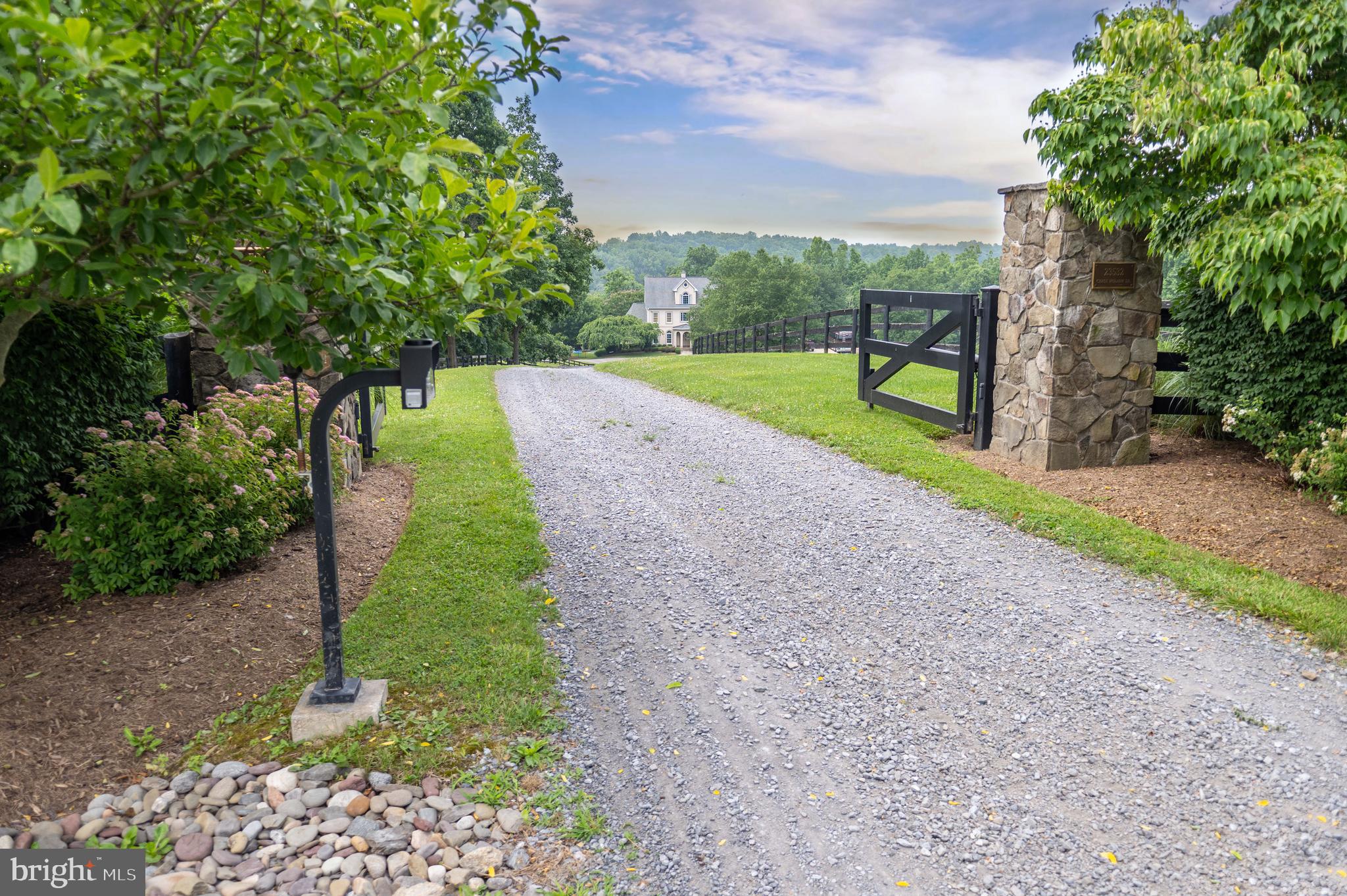 PAPER CHASE FARM - Residential