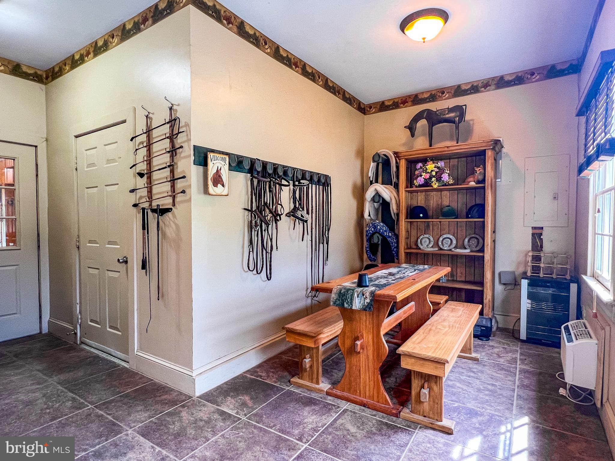 PAPER CHASE FARM - Residential