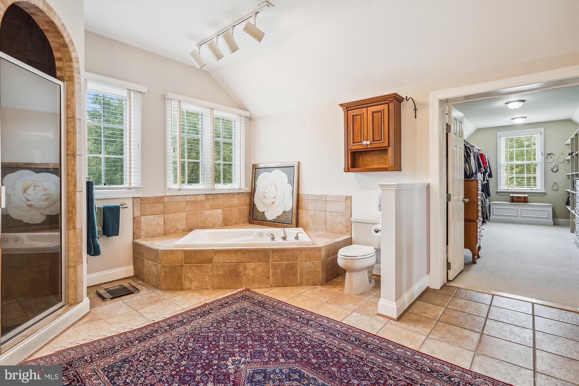 PAPER CHASE FARM - Residential