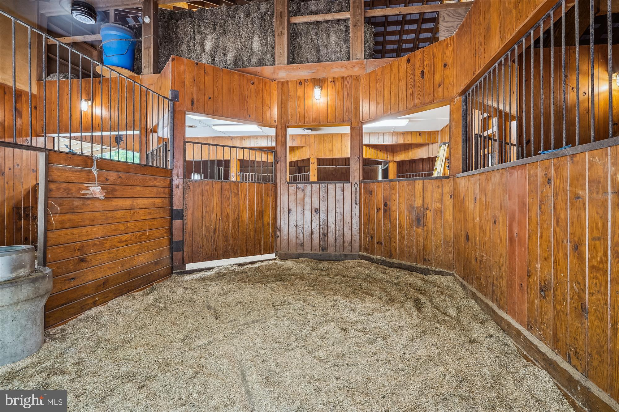 PAPER CHASE FARM - Residential