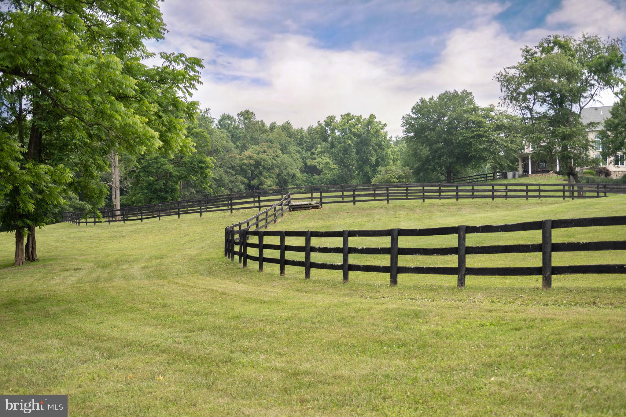 PAPER CHASE FARM - Residential