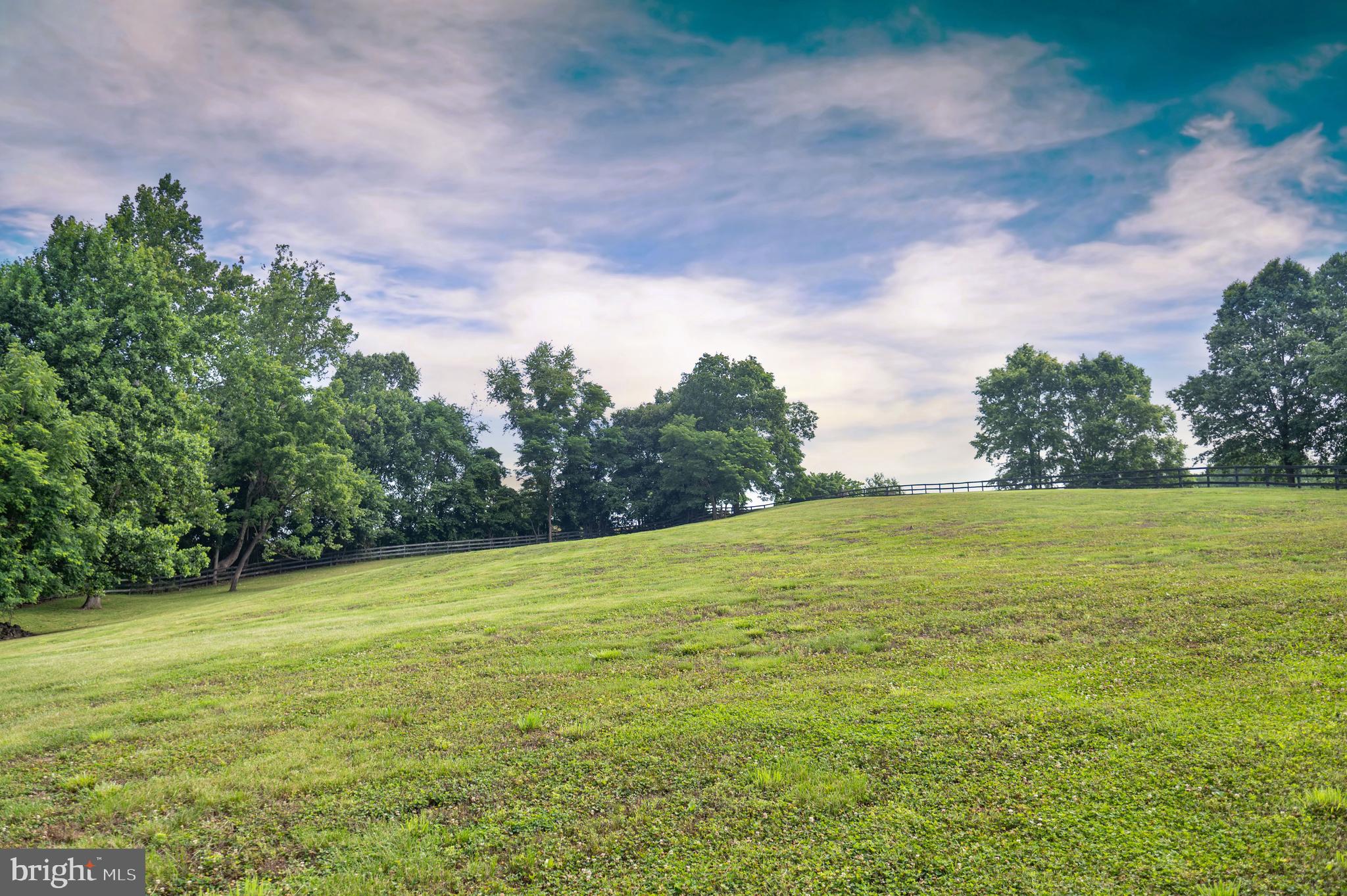 PAPER CHASE FARM - Residential