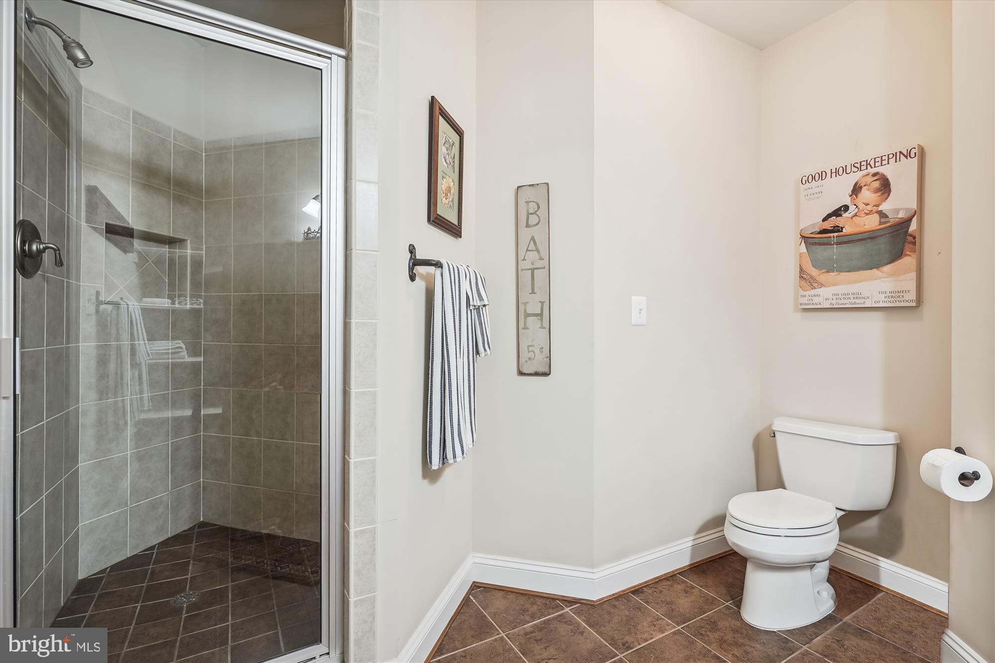 PAPER CHASE FARM - Residential