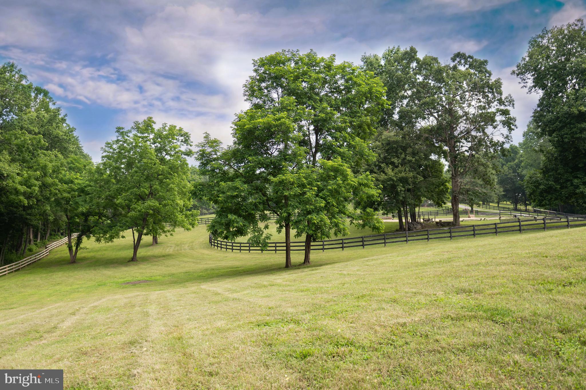 PAPER CHASE FARM - Residential