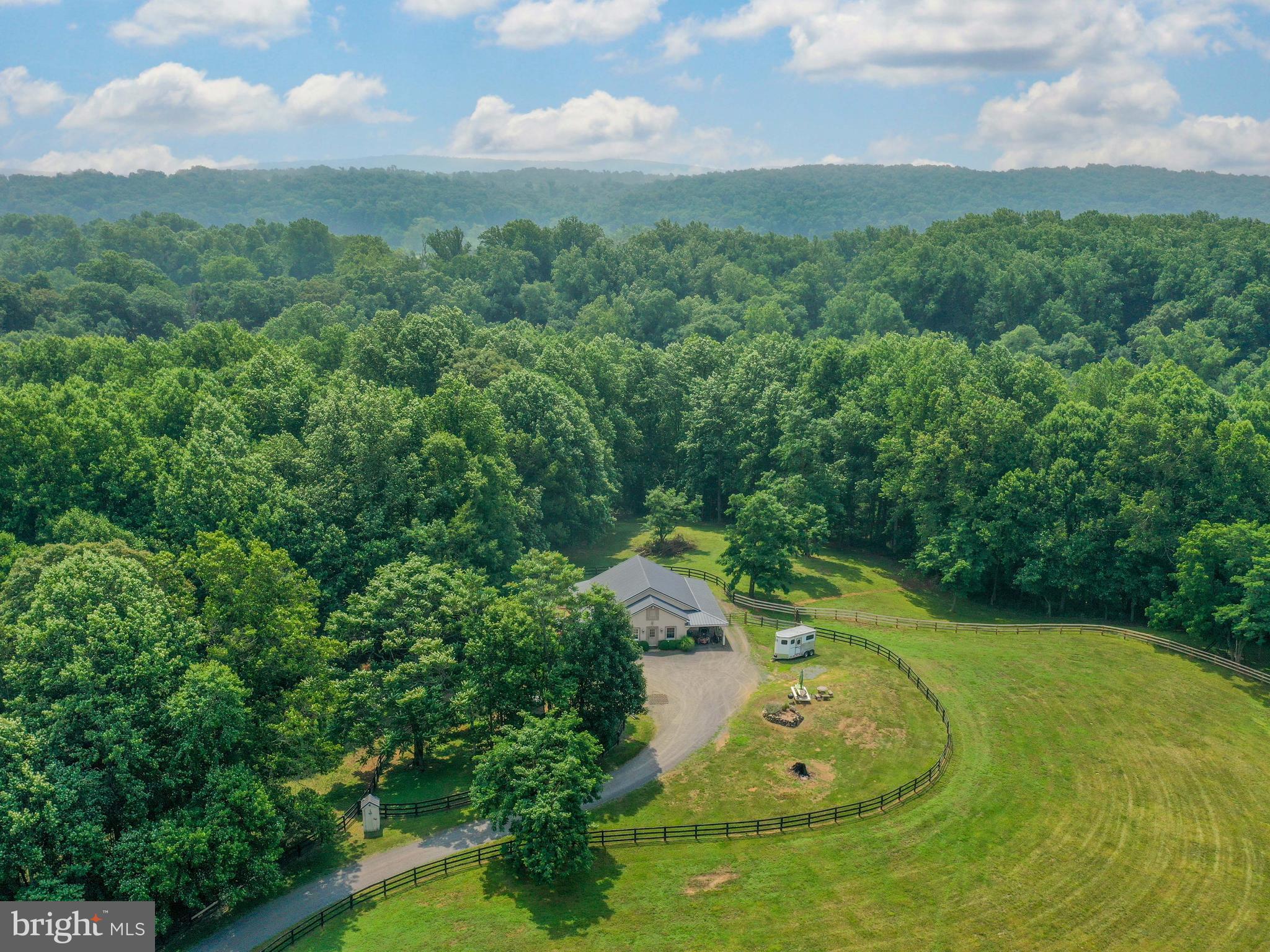 PAPER CHASE FARM - Residential