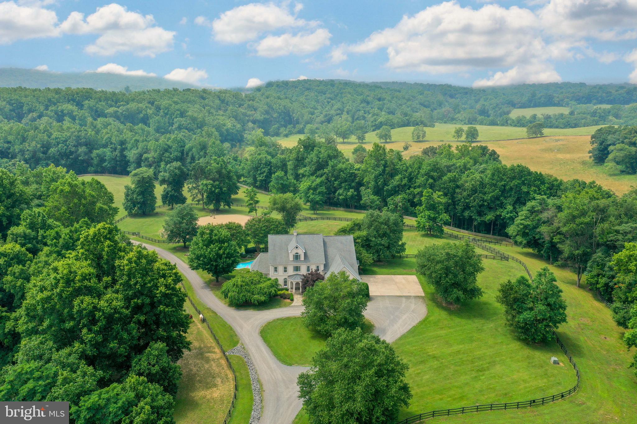 PAPER CHASE FARM - Residential
