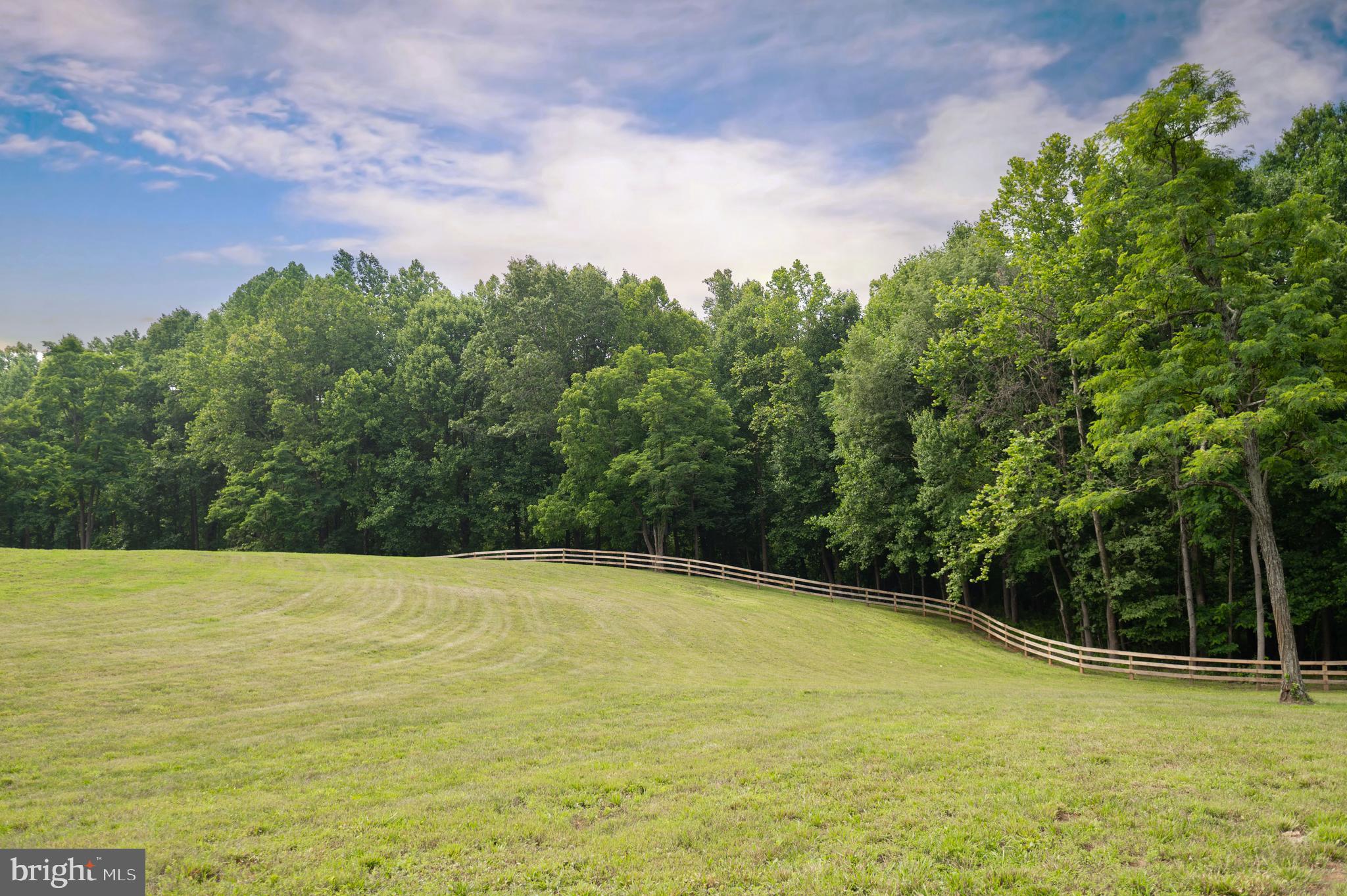 PAPER CHASE FARM - Residential