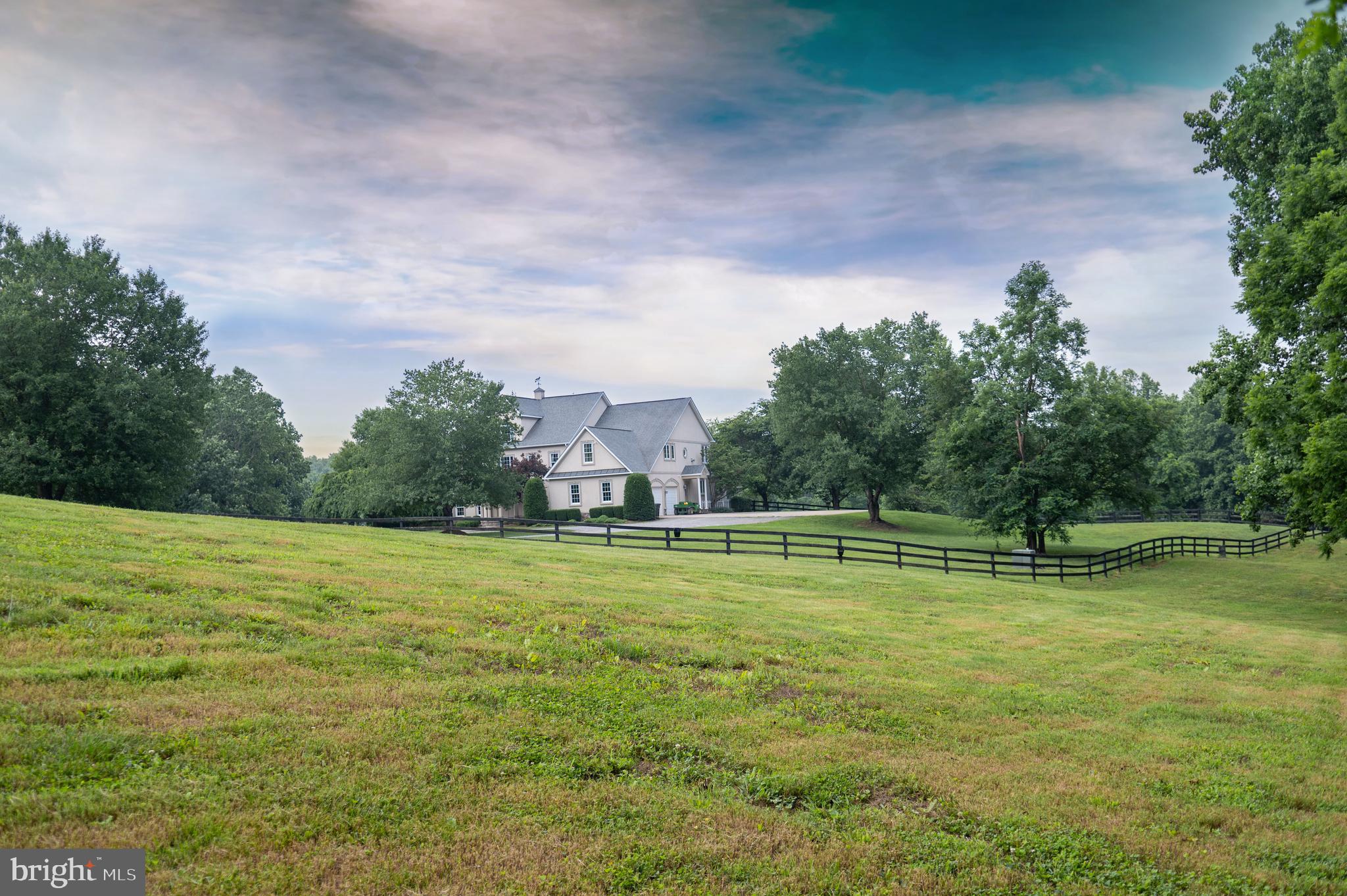 PAPER CHASE FARM - Residential